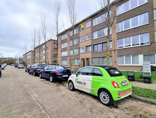                                         Appartement à louer à Mortsel, € 850
