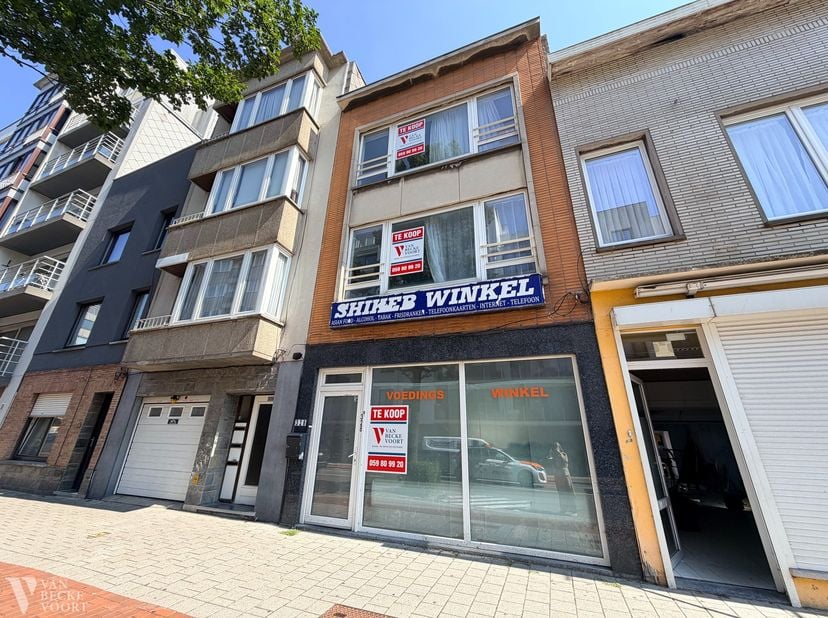 Bedrijfsvastgoed te koop in Torhoutsesteenweg 328,
                    8400 Oostende