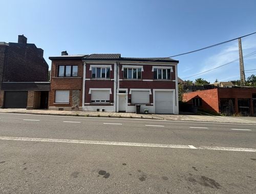                                         Appartementsgebouw te koop in Seraing, € 285.000
