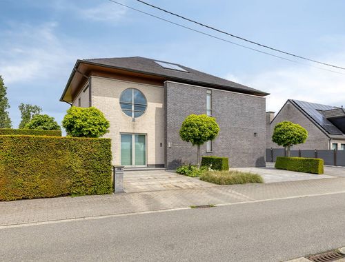                                         Gemengd gebruik te koop in Baasrode, € 1.350.000
