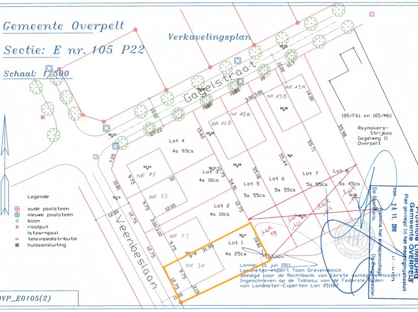 BOUWGROND VOOR EEN HALFOPEN BEBOUWING VAN 4A25CA TE OVERPELT !<br />
Deze bouwgrond, gekend als lot 1 van een goedgekeurde verkaveling is 4are 25centi