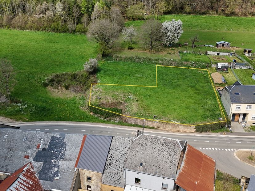 Terrain à vendre à Rue de Rachecourt,
                    6782 Habergy