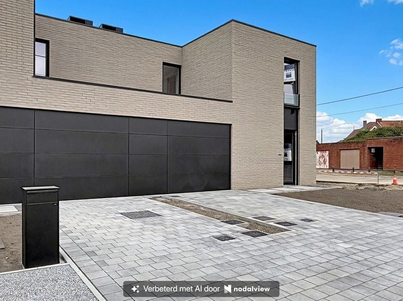 Huis te koop in Molenstraat 12,
                    3510 Kermt