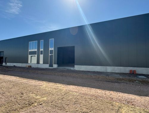                                         Bedrijfsgebouw te huur in Heist-op-den-Berg, € 5.048,33
