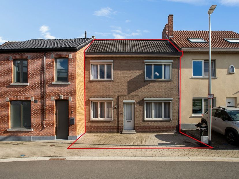Huis te koop in Waardestraat 6,
                    3590 Diepenbeek