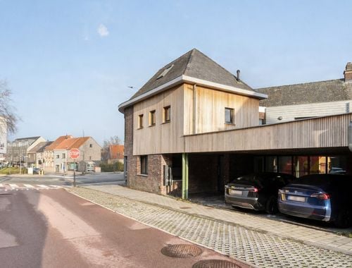                                         Kantoor te koop in Merelbeke, € 345.000
