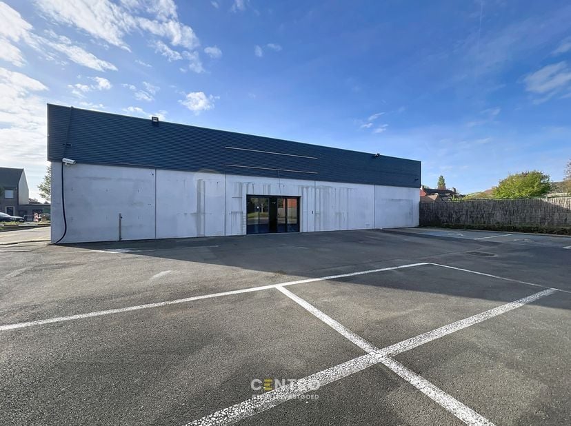 Bien professionnel à vendre
                    à 8531 Bavikhove