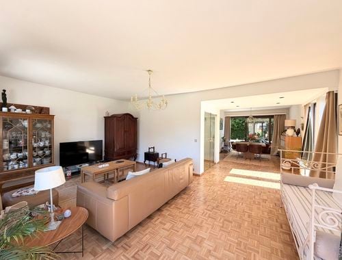                                         Maison à louer à Woluwe-Saint-Pierre, € 2.400
