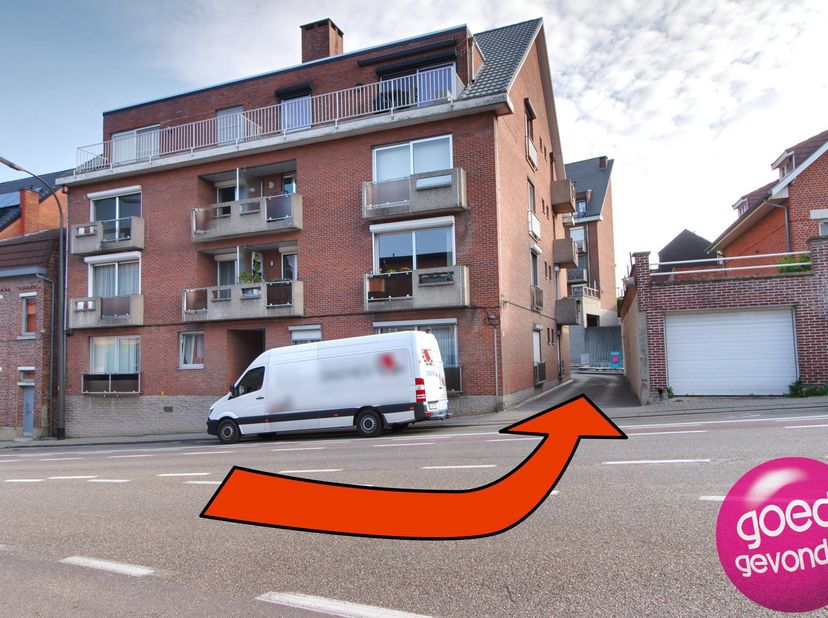 Garage à vendre
                    à 3700 Tongeren