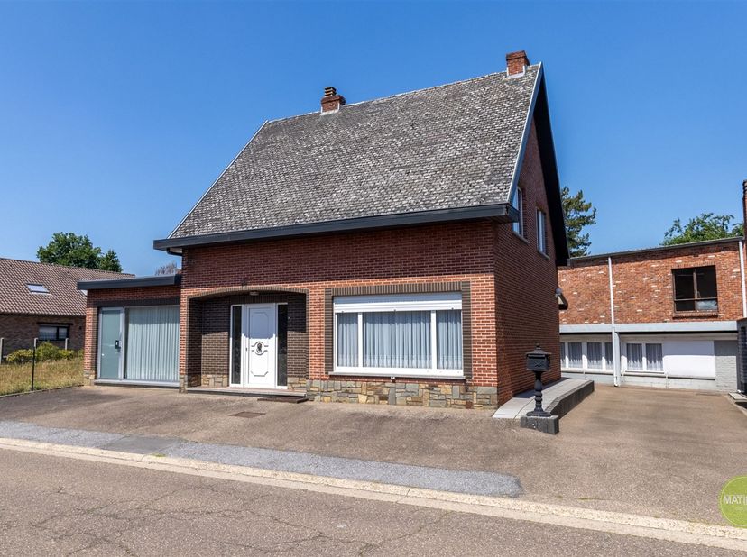 Huis te koop in Berg 34,
                    2490 Balen