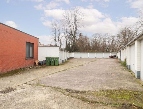                                         Garage te huur in Merksem, € 95
