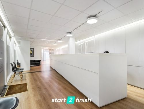                                         Bien commercial à vendre à Roeselare, € 399.000
