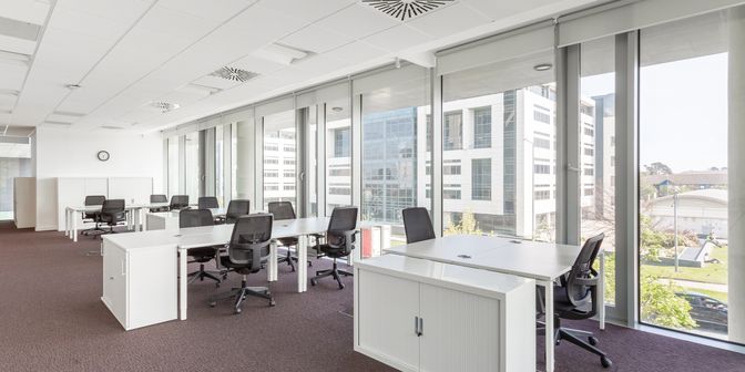 Bedrijfsvastgoed te huur in Uitbreidingstraat 84, 2600 Berchem