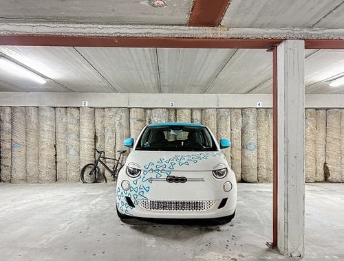                                         Kelder garage te huur in Etterbeek, € 125
