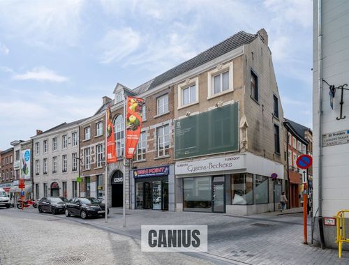                                         Handelspand met woonst te koop in Sint-Truiden, € 275.000
