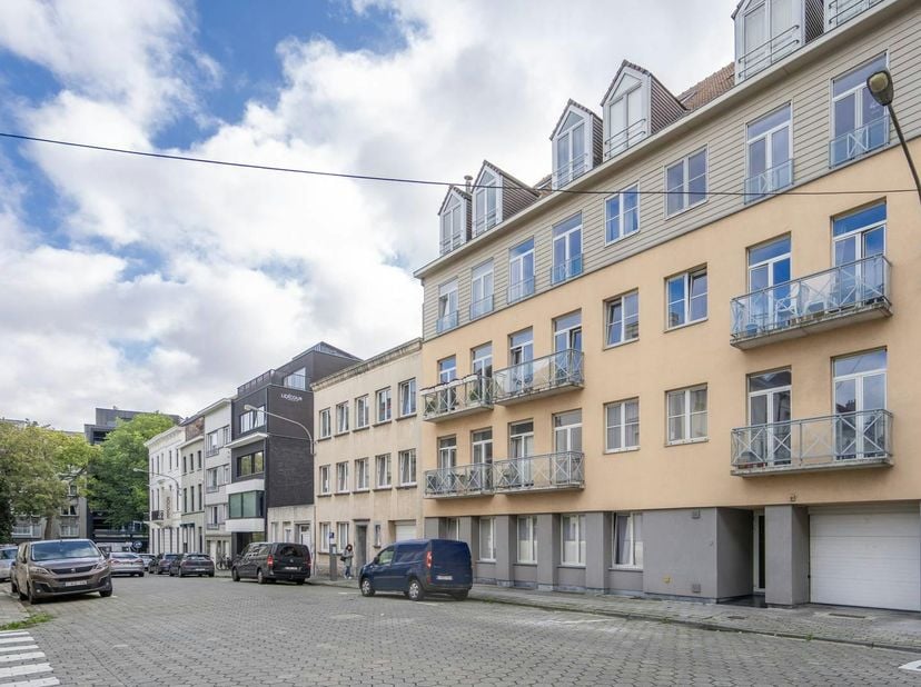 Garage te huur in Burgemeester Nolfstraat 9,
                    8500 Kortrijk