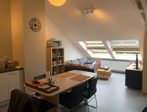                                         Appartement te huur in Leuze-en-Hainaut, € 550
