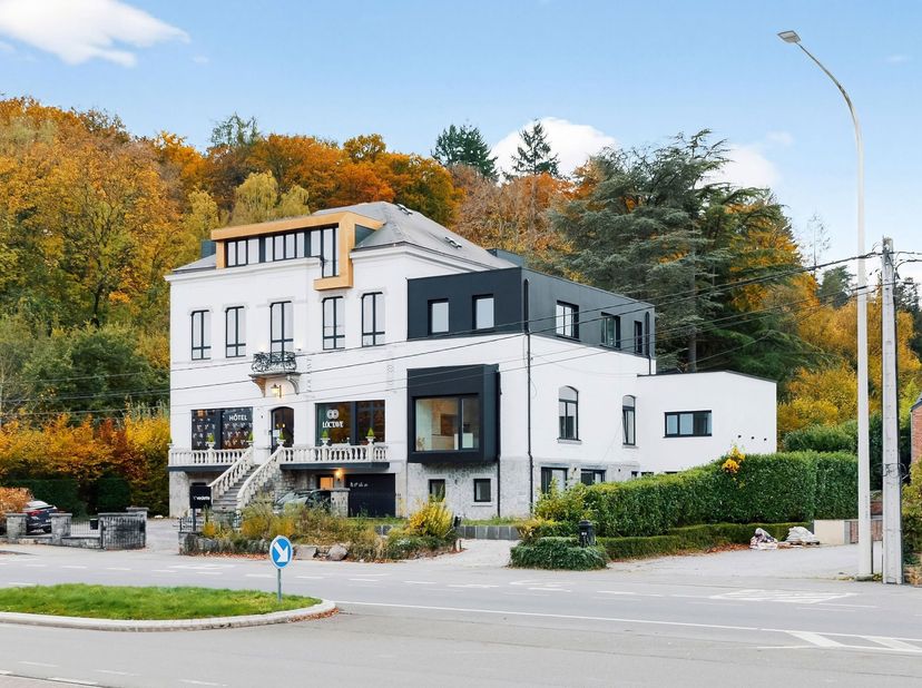 PROFONDEVILLE  Idéalement bien situé, proche des commodités, APPARTEMENT NEUF (3CH/2SDB ) de 140 m² avec terrasse. Situé au 1er étage dune petite copr