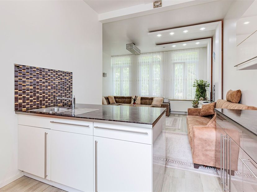 Huis te koop in De Pretstraat 68,
                    2060 Antwerpen