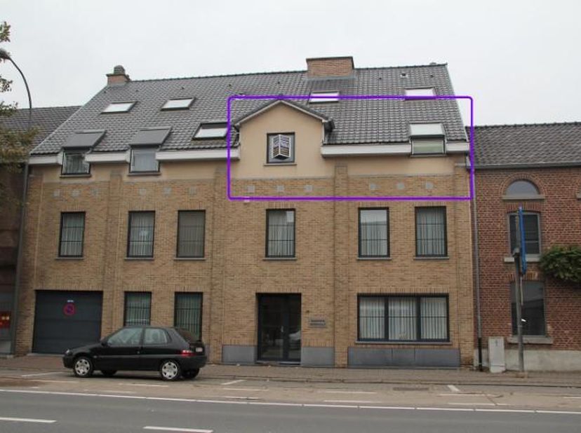 Hasselt/Kortessem: Goed gelegen appartement met lift, in het centrum van Kortessem en voorzien van alle modern komfort: inkomhal, living + eetplaats,
