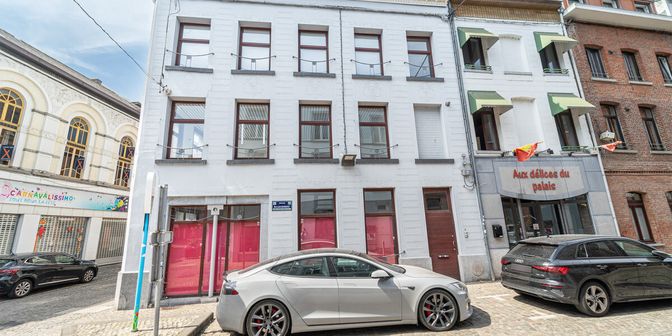 Bedrijfsvastgoed te koop in 7130 Binche