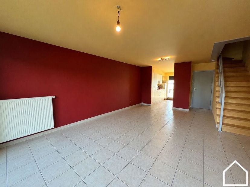 Residentie “De 12 Apostels” is bijzonder gunstig gelegen aan de rand van het centrum van Ieper. De Grote Markt, de Vestingen, de Verdronken Weide maar