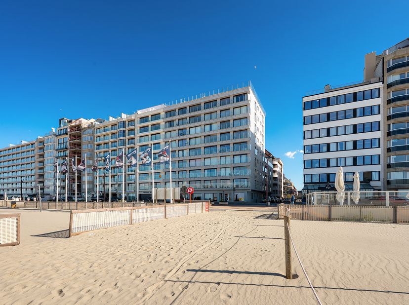 Appartement te koop in Zeedijk-Heist 195 bus F0,
                    8301 Heist