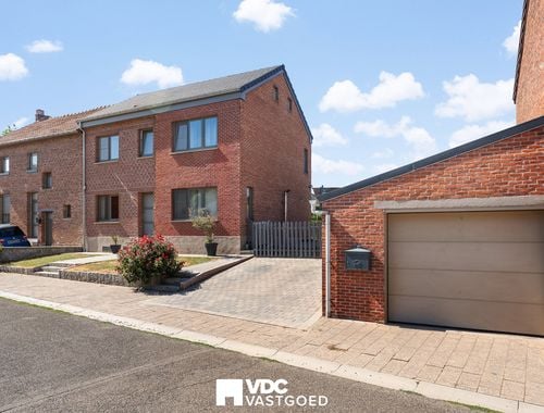                                         Woning te koop in Heers, € 325.000
