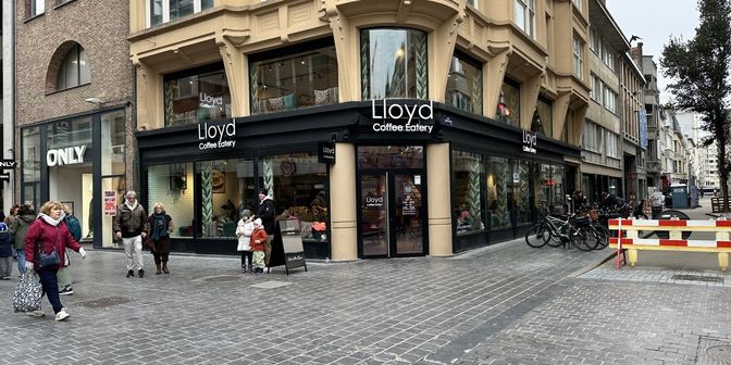 Bedrijfsvastgoed te huur in Kapellestraat 1, 8400 Oostende