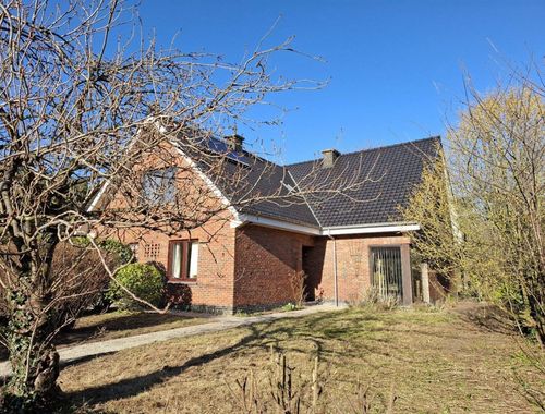                                         Villa à vendre à Stekene, € 470.000
