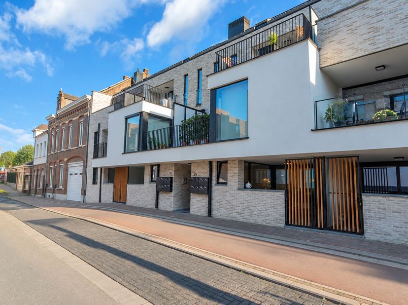 Appartement te koop in Dokter Haubenlaan 39 bus 2,
                    3630 Mechelen-aan-de-Maas