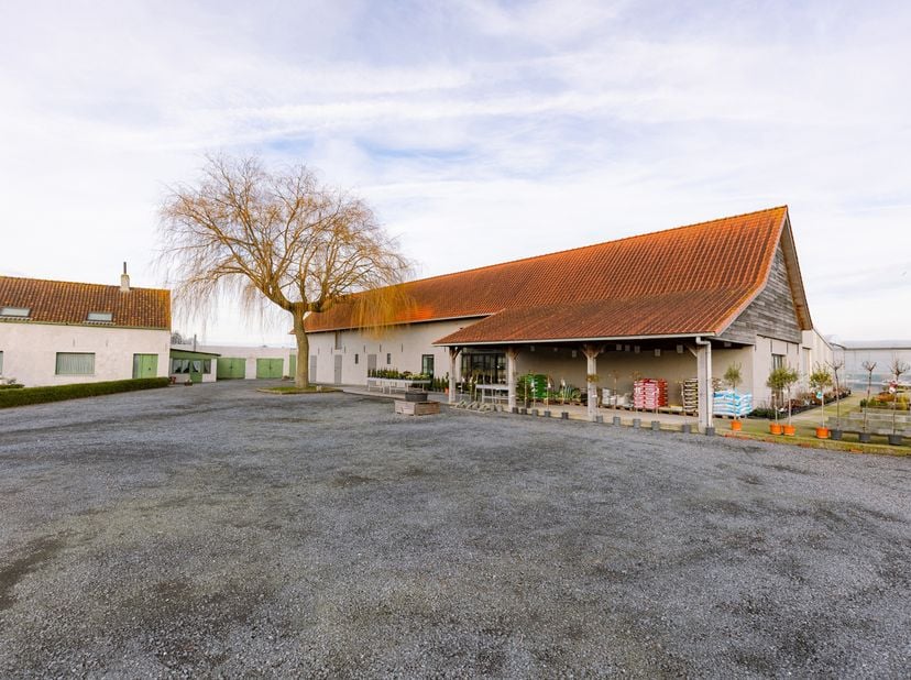 Nous souhaitons porter discrètement à votre connaissance une opportunité exceptionnelle à Torhout.<br />
Nous proposons à la vente une propriété agric