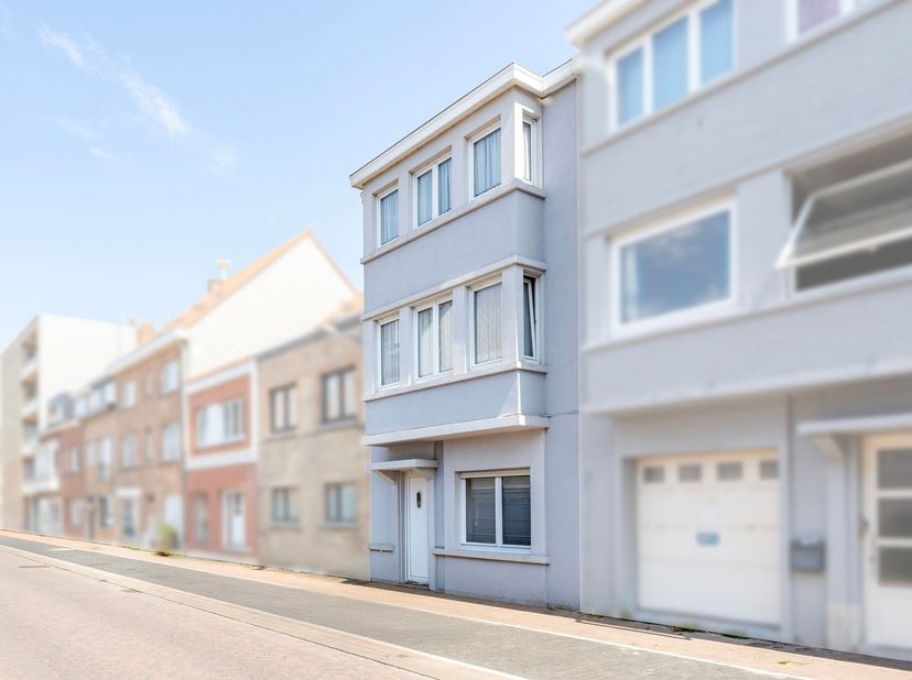 Huis te koop in Antwerpenstraat 44,
                    8450 Bredene