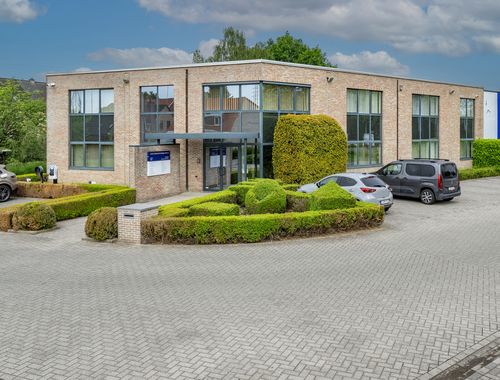                                         Immeuble de bureaux à louer à Lier, € 8.849,44
