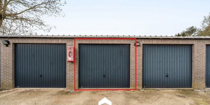 Garage te koop in Brugsesteenweg 69 bus 3+, 9900 Eeklo
