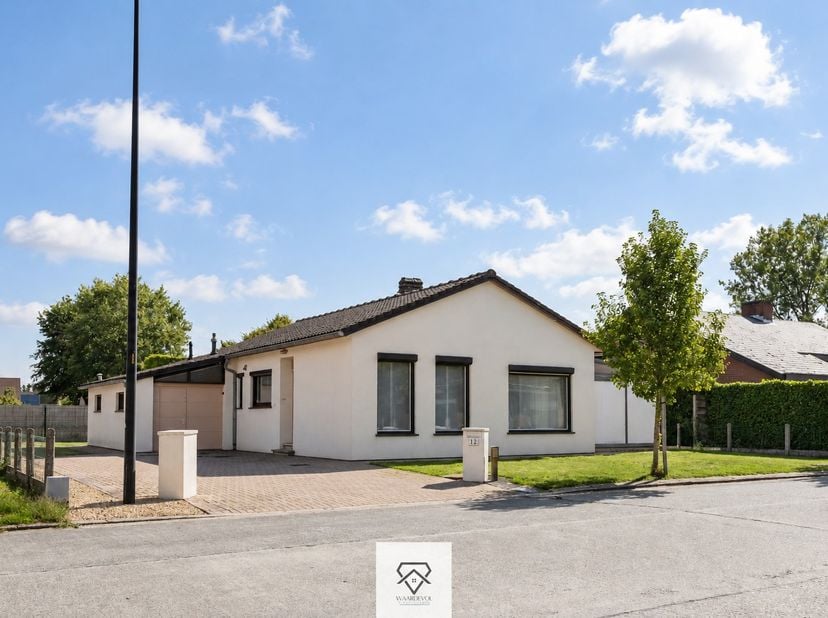Huis te koop in Leenweg 12,
                    9800 Astene