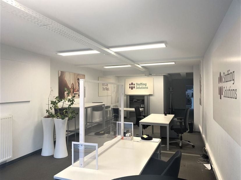 Bien professionnel à louer
                    à 2300 Turnhout