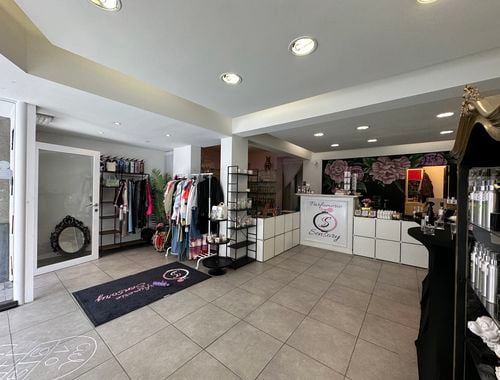                                         Kantoor te koop in Tubize, € 135.000
