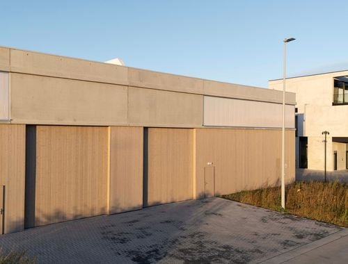                                         Bâtiment d’entreprise à louer à Deinze, € 3.500
