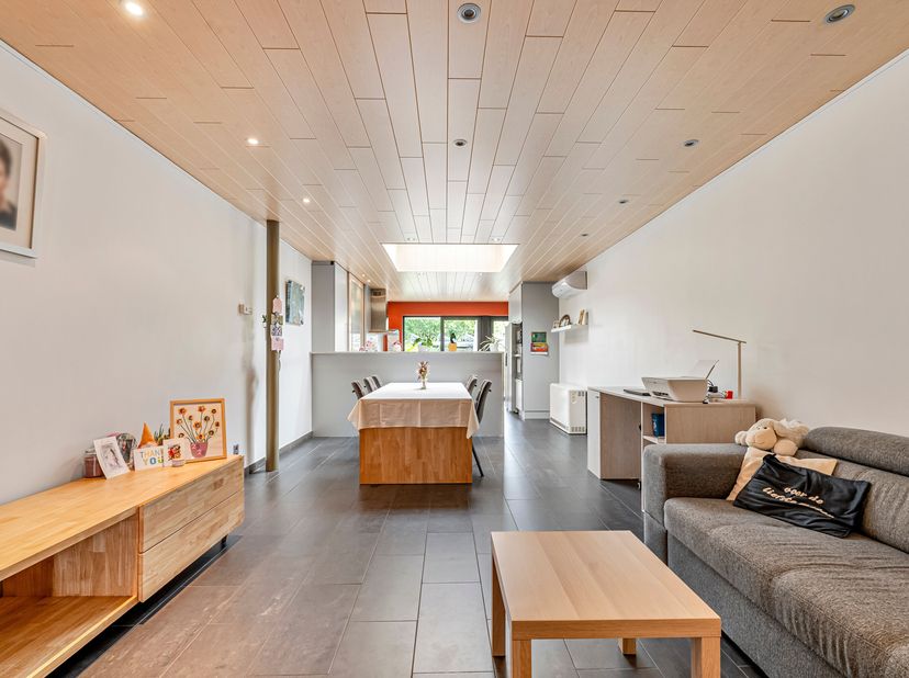 Top en ruim pand te koop in Lauwe.<br />
In deze rustige, doodlopende straat vinden we deze ruime woning terug. Deze woning beschikt over een ruime ga