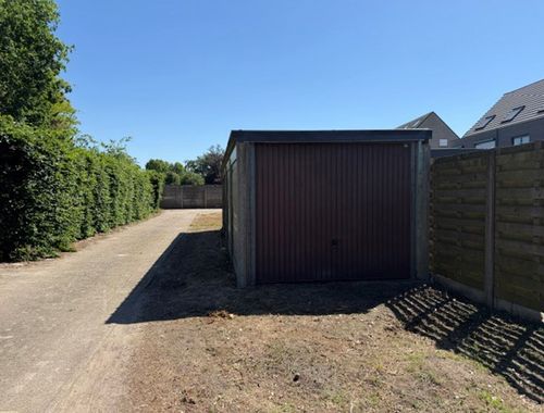                                         Garagebox te huur in Dessel, € 90

