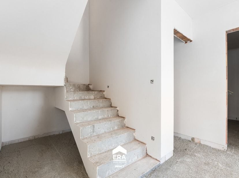 [[ ER WERD EEN OPTIE GENOMEN OP DIT PAND. ]] eze moderne halfopen nieuwbouwwoningen liggen in de Wolfsstraat te Opglabbeek, rustig én praktisch vlak b