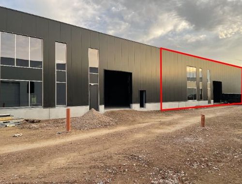                                         Bâtiment d’entreprise à louer à Heist-op-den-Berg, € 5.048,33
