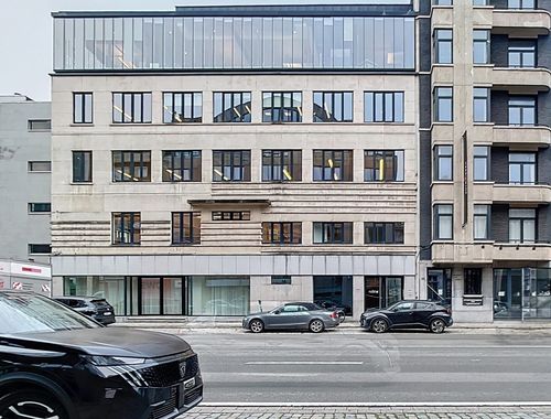                                         Kantoor te huur in Antwerpen, € 6.750
