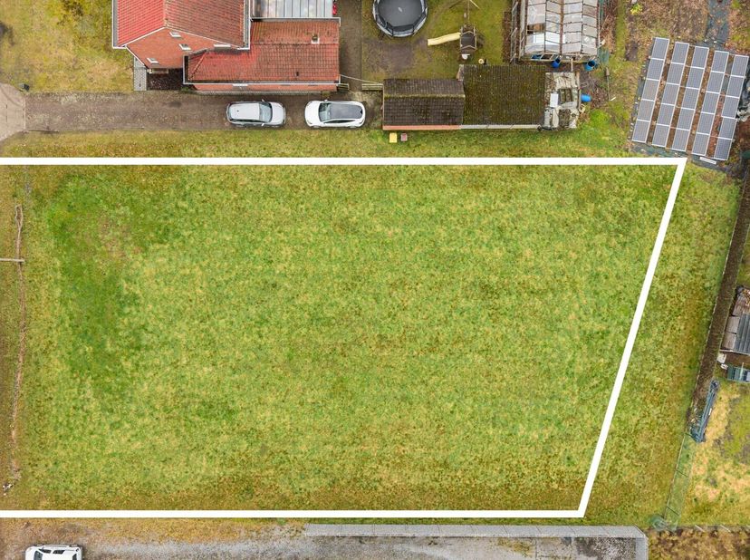 Rustig gelegen bouwperceel te Mol met een oppervlakte van 1.531 m². Geschikt voor het oprichten van een open bebouwing voor ééngezinswoning.  Perceelb