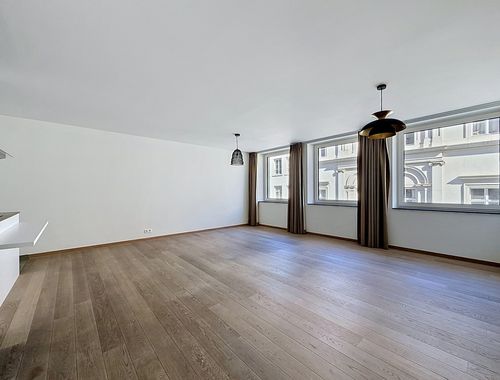                                         Appartement à louer à Ixelles, € 1.575
