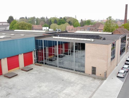                                         Bureaux à louer à Roeselare, € 7.110
