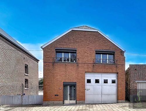                                         Maison à vendre à Péronnes-lez-Binche, € 195.000
