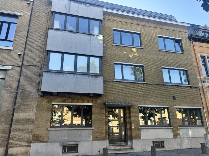 Appartement te huur in Thonissenlaan 13 bus 6,
                    3500 Hasselt