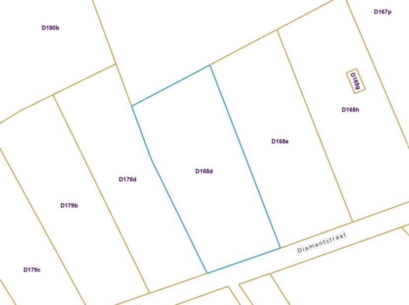 Landbouwgrond van 30a34ca<br />
<br />
Ligging: Zeer rustig en groen gelegen, nabij het centrum van Wechelderzande met een vlotte verbinding naar om